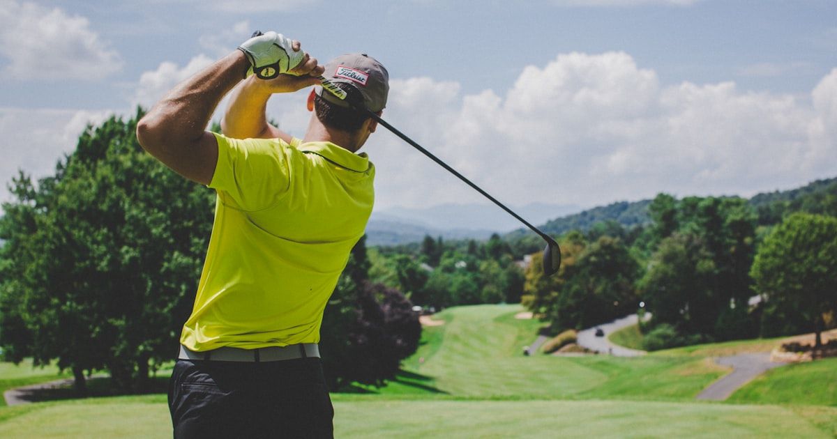 Beginner golfer performing a structured fitness workout to build athletic foundation for golf